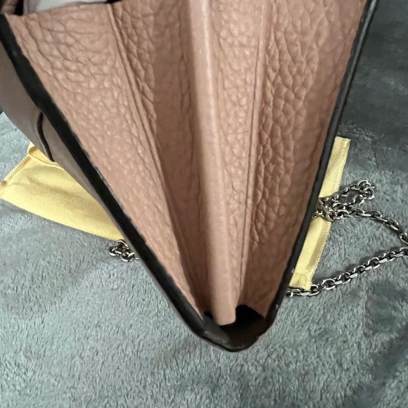 LOUIS VUITTON CAPUCINES WALLET - Picture 9 of 17